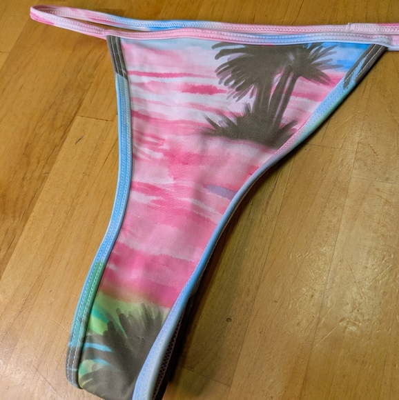 Frankie's Bikini Thong Bottom NWOT Harmony Thong Bikini Bottom Size Small - Picture 4 of 8